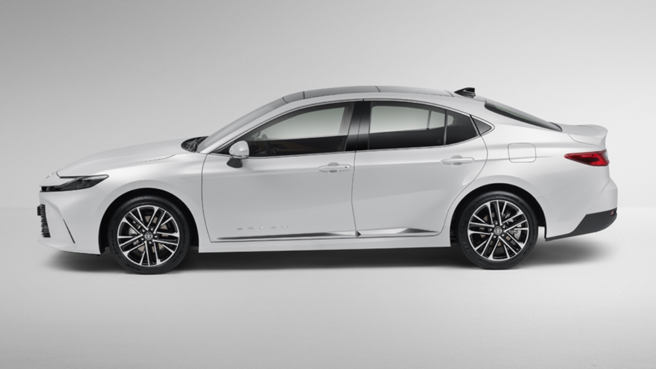 Prices and Specifications for Toyota Camry 2025 in Saudi Arabia